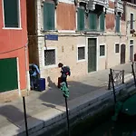Luminoso Appartamento Con Vista Canale